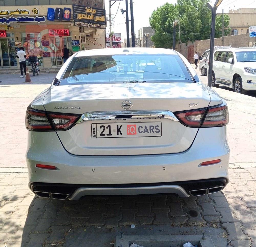 Nissan Maxima